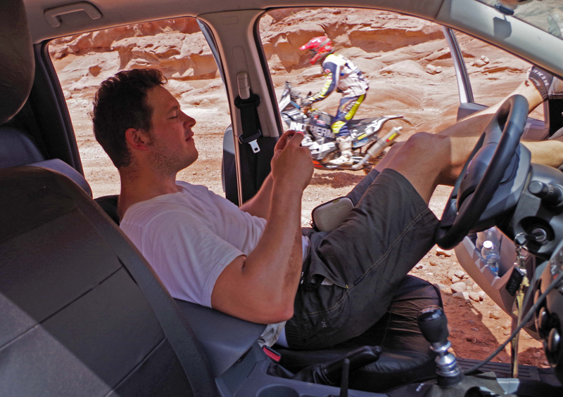 Illustration for article titled It Was Dumb To Drive Into A Desert Race With Crappy Rentals, I Now Know